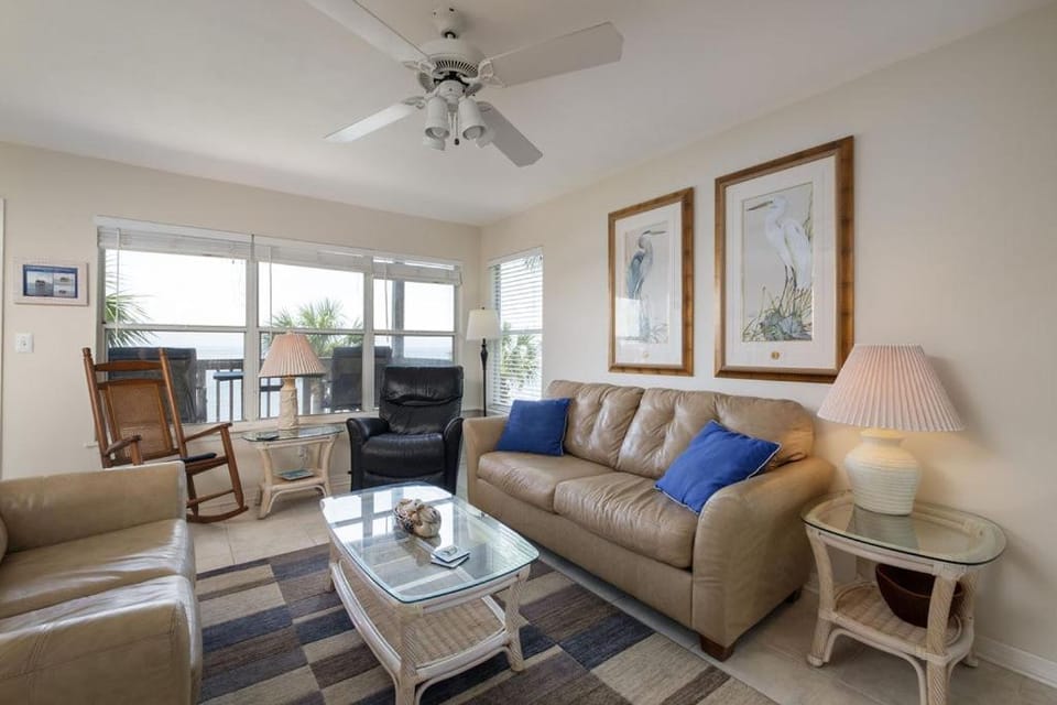 Fenimore Mill 6A - Open Gulf View, Pool & Hot Tub! Apartment in Cedar Key