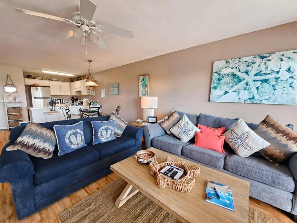 Fenimore Mill 7B - Pool, Hot Tub, Private Beach! Apartment in Cedar Key