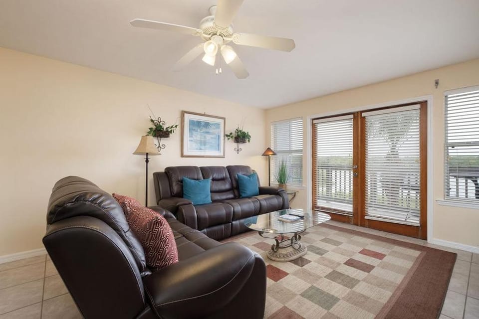 Fenimore Mill 8B - Boat Parking, Pool, Hot Tub! Apartment in Cedar Key