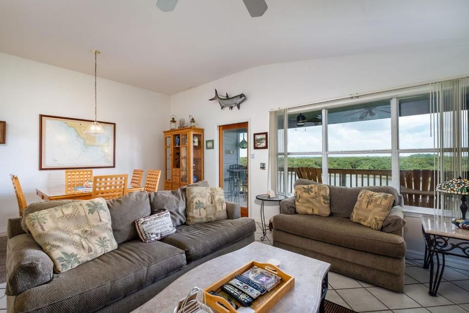 Fenimore Mill 8D - Boat Parking, Pool & Hot Tub! Apartment in Cedar Key