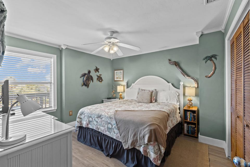 Fenimore Mill 10E - Pool, Hot Tub, Boat Parking! Apartment in Cedar Key