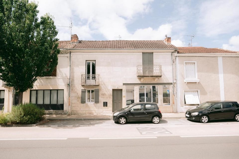 Property building, Location, Parking