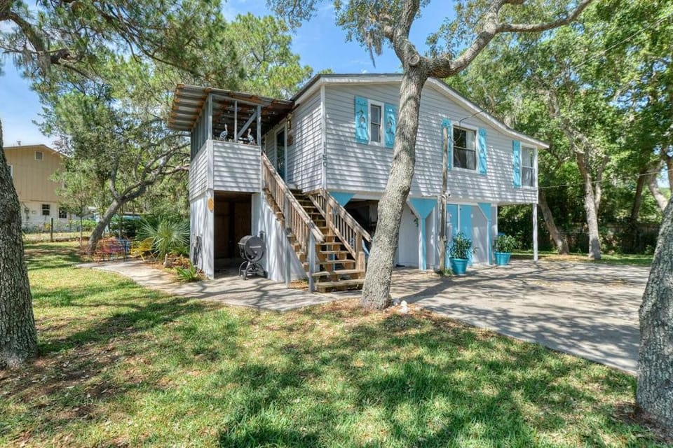 Hawthorne - Fisherman's Delight! Plenty of Parking House in Cedar Key