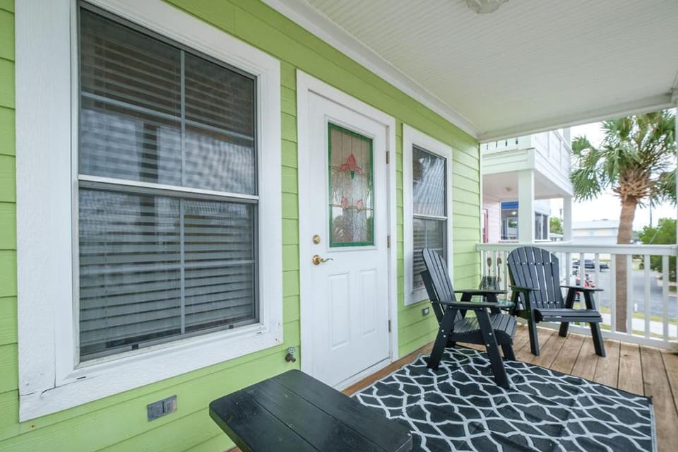 Key Lime Downtown Gulf View w Golf Cart Included! House in Cedar Key