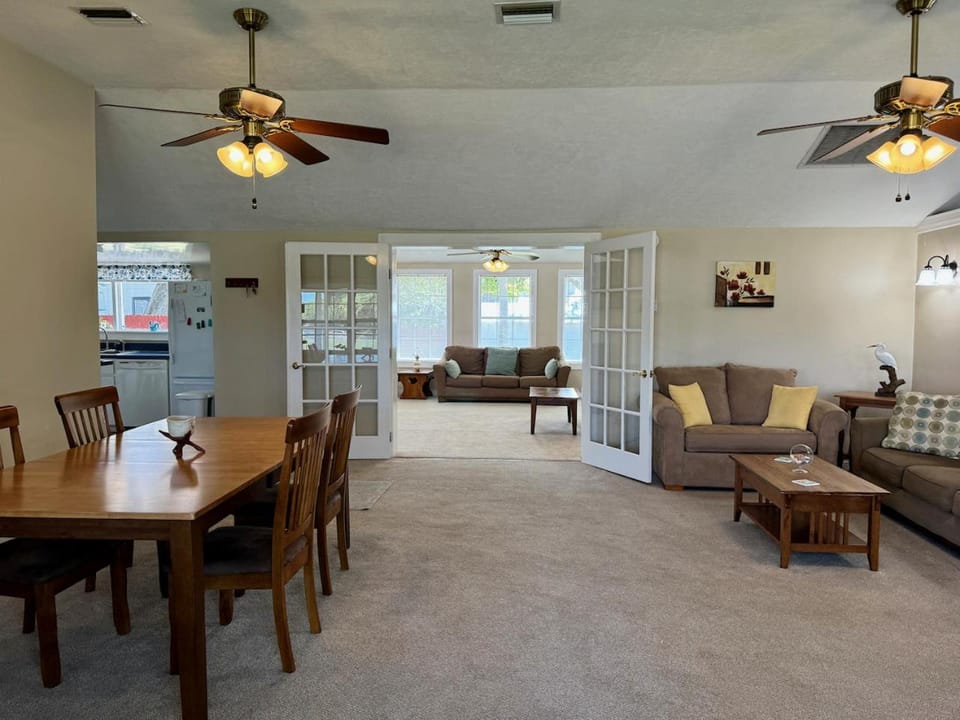 Osprey Nest- Historic Cedar Key Pet Friendly! House in Cedar Key