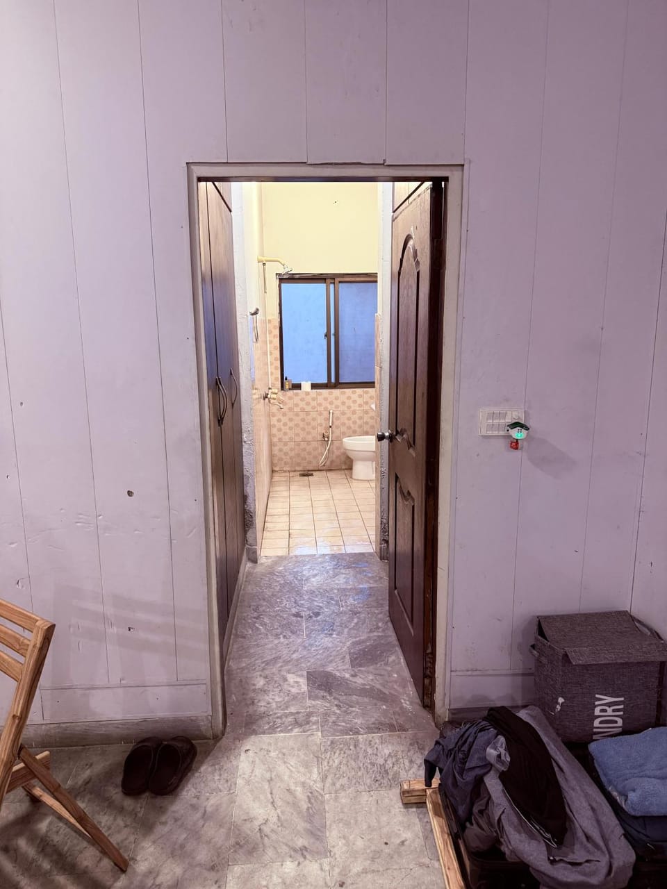 StayEasy Gulberg Bed and Breakfast in Lahore