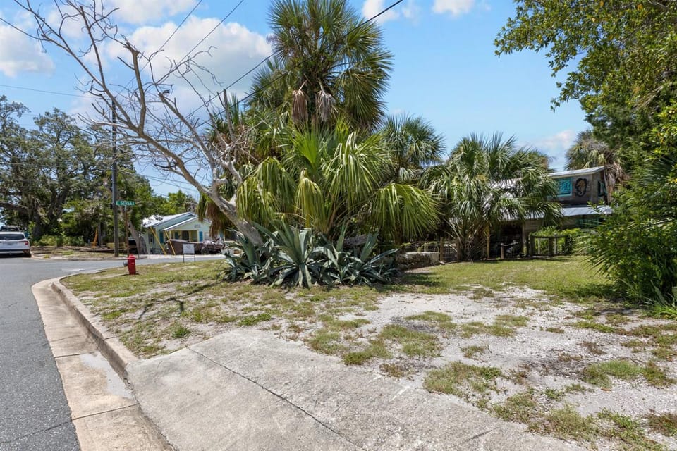 Wabi Sabi - Amazing "Old Florida" Cozy Cottage Gem House in Cedar Key