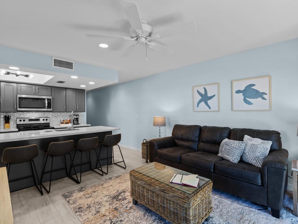 Island Place 103 Spectacular View w Pool! Rebuilt Apartment in Cedar Key