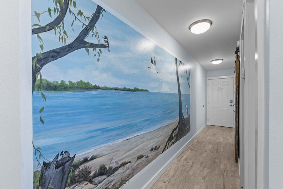 Island Place 107 Updated w Pool, Pet Friendly! Apartment in Cedar Key