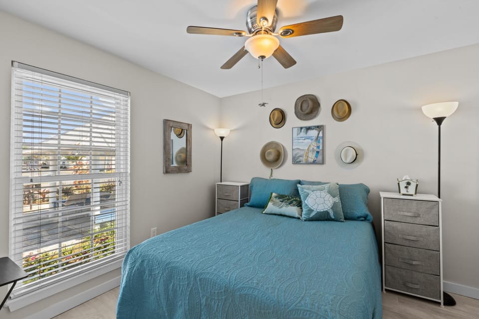 Amazing Stay in Cedar Key Island Place 113 Apartment in Cedar Key