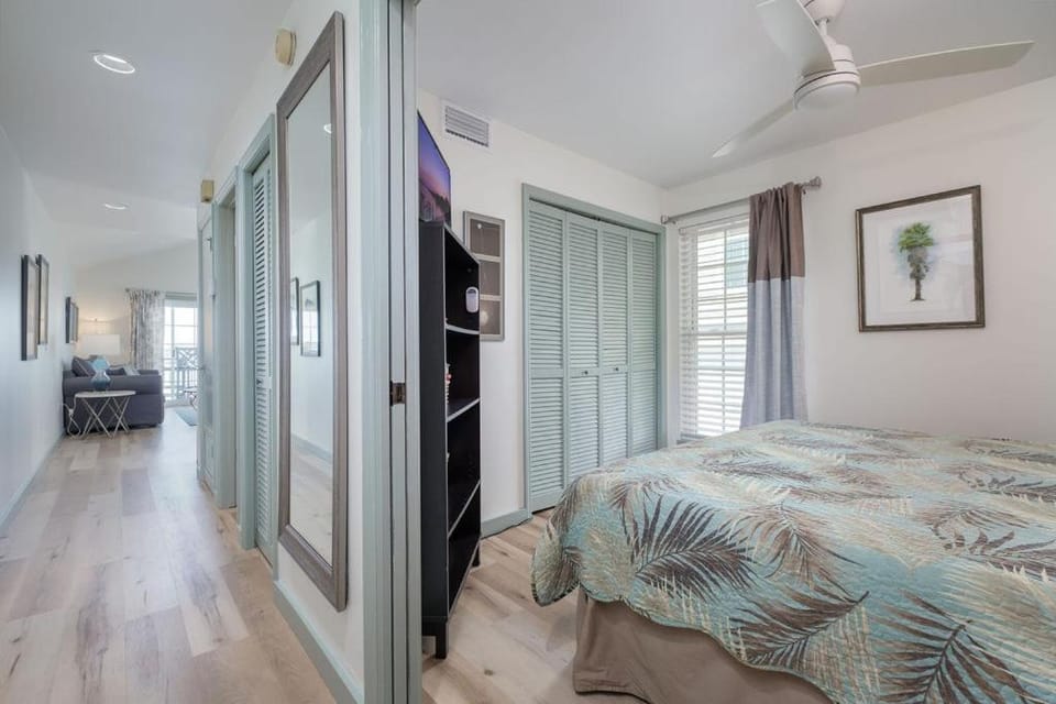 Island Living at Island Place 205! Apartment in Cedar Key
