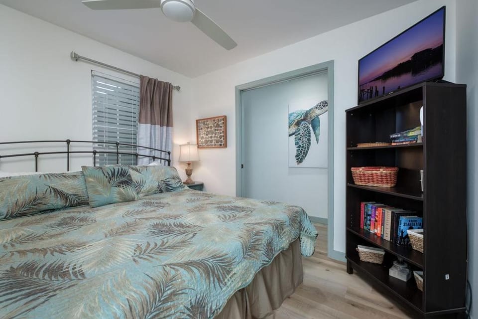 Island Living at Island Place 205! Apartment in Cedar Key
