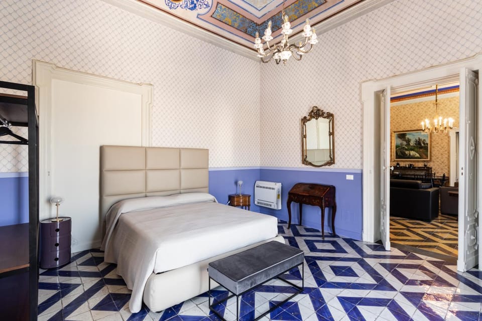Palazzo Giangreco Luxury Rooms Bed and Breakfast in Avola