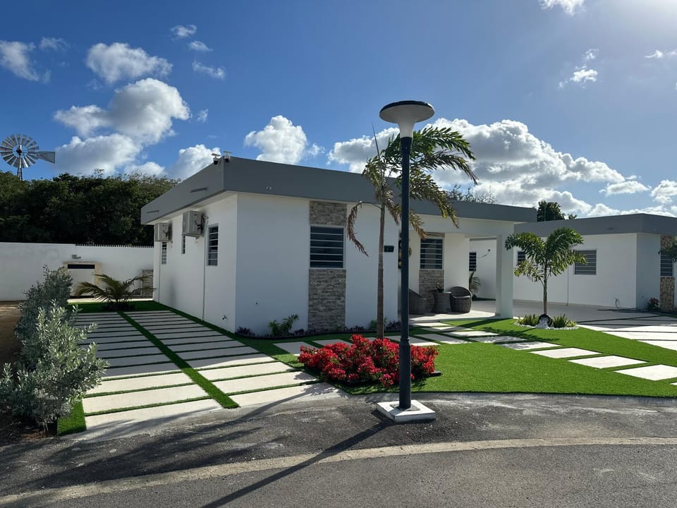 Villa Gomez Retreat House in Willemstad