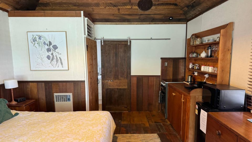 Kitchen or kitchenette, Photo of the whole room