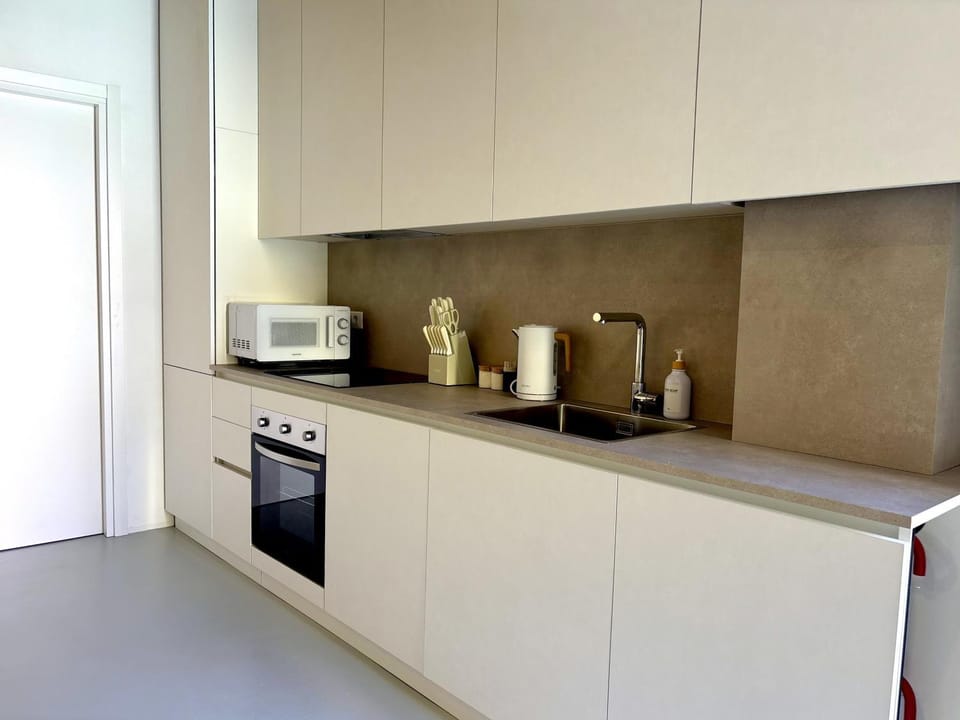 Coffee/tea facilities, Kitchen or kitchenette