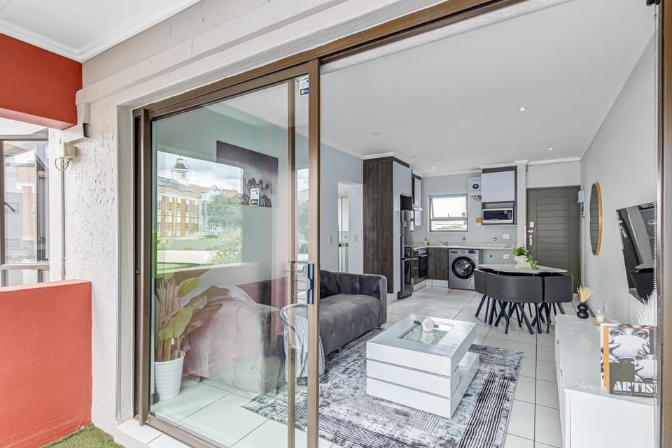 X&M Cédille Suites - Sandton Apartment in Sandton