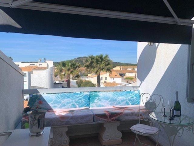 689 Résidence Port Soleil - Grand appartement avec Terrasse Piscine Apartment in Agde