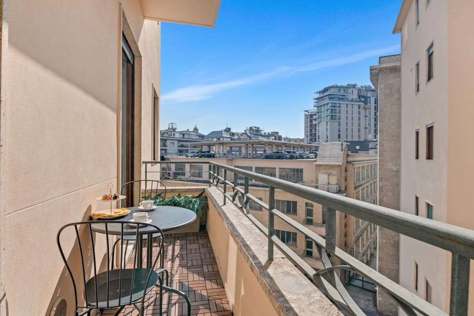 Patio, View (from property/room), Balcony/Terrace, City view