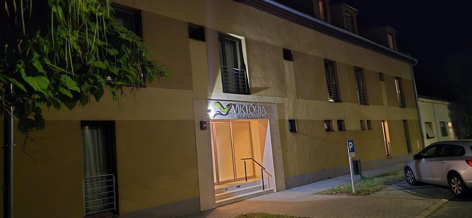 Facade/entrance, Photo of the whole room