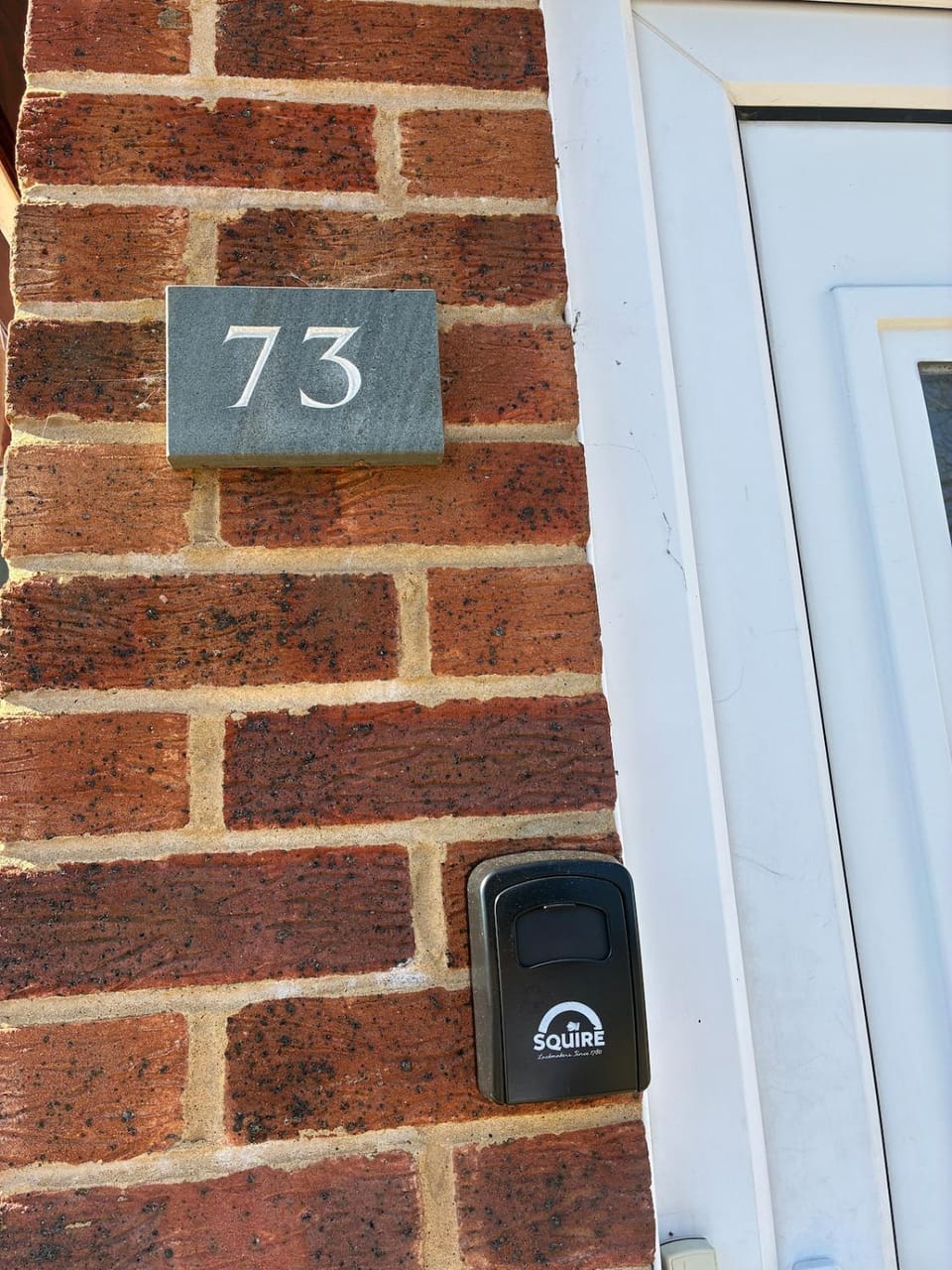 1 Bedroom House with Parking, Bus Links and Garden House in Maidenhead