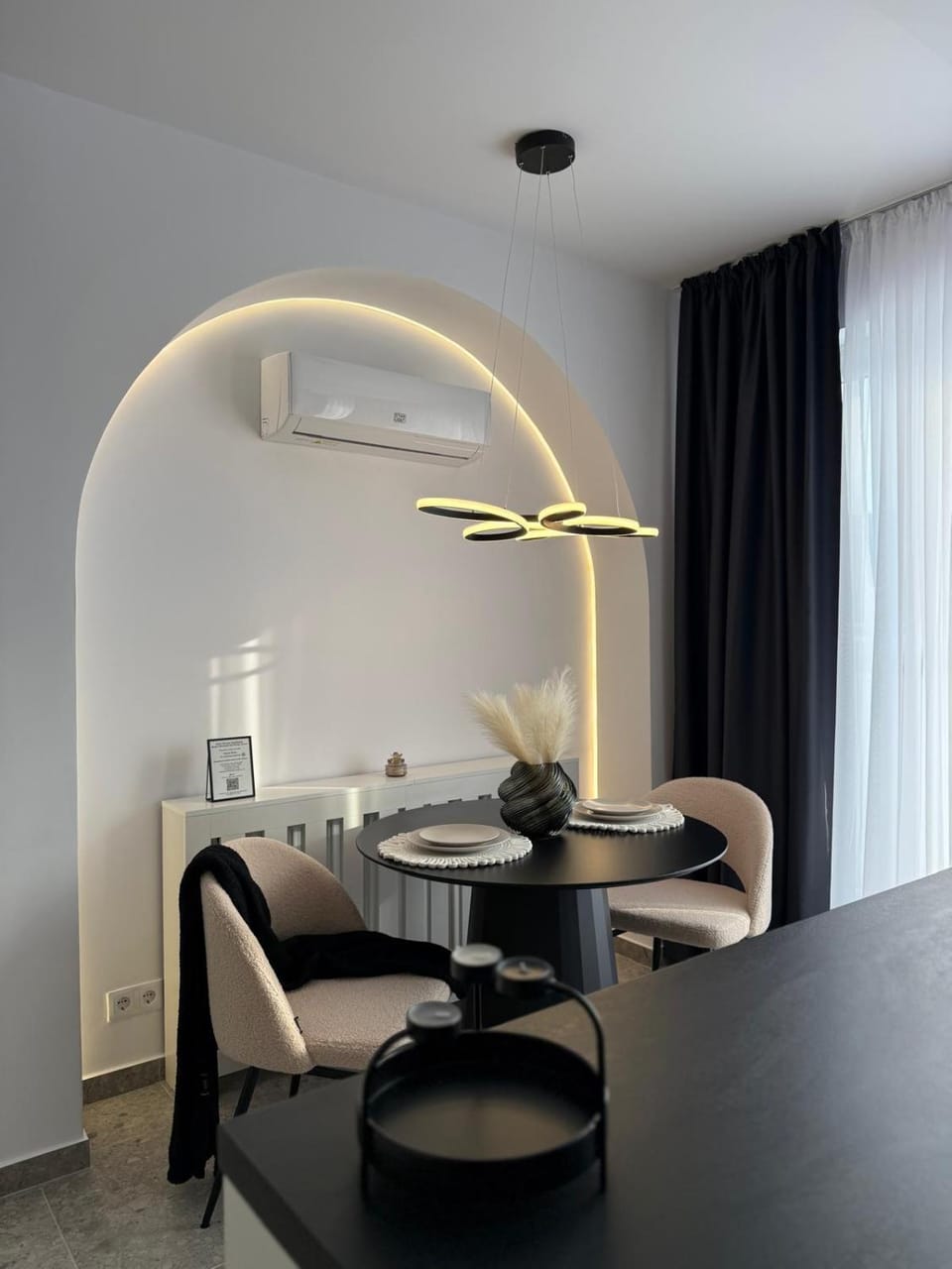 Atria Terrace Apartment - Modern Minimalist with private Terrace Apartment in Cluj County
