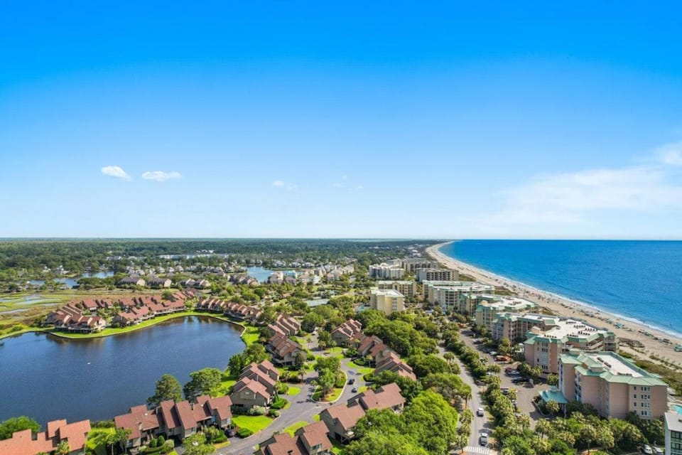 3 Bedroom Vacation Condo near the Beach House in South Carolina