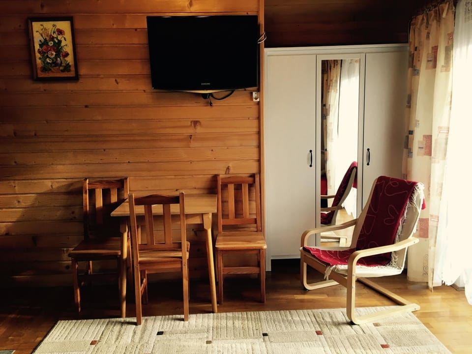 TV and multimedia, Seating area