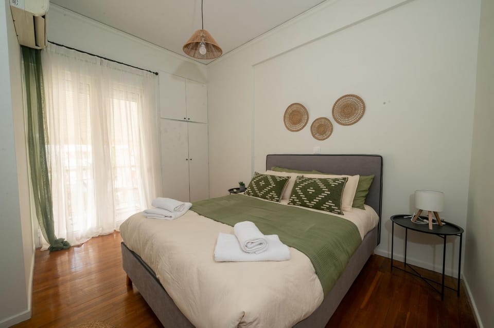 Bedroom, wardrobe