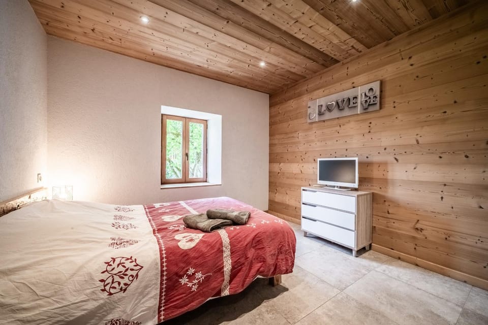 Living room, Bedroom