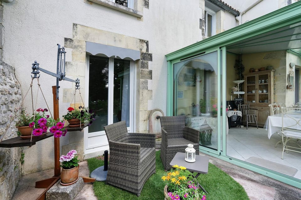 Chambres Escale Pontilabienne Bed and Breakfast in Nouvelle-Aquitaine