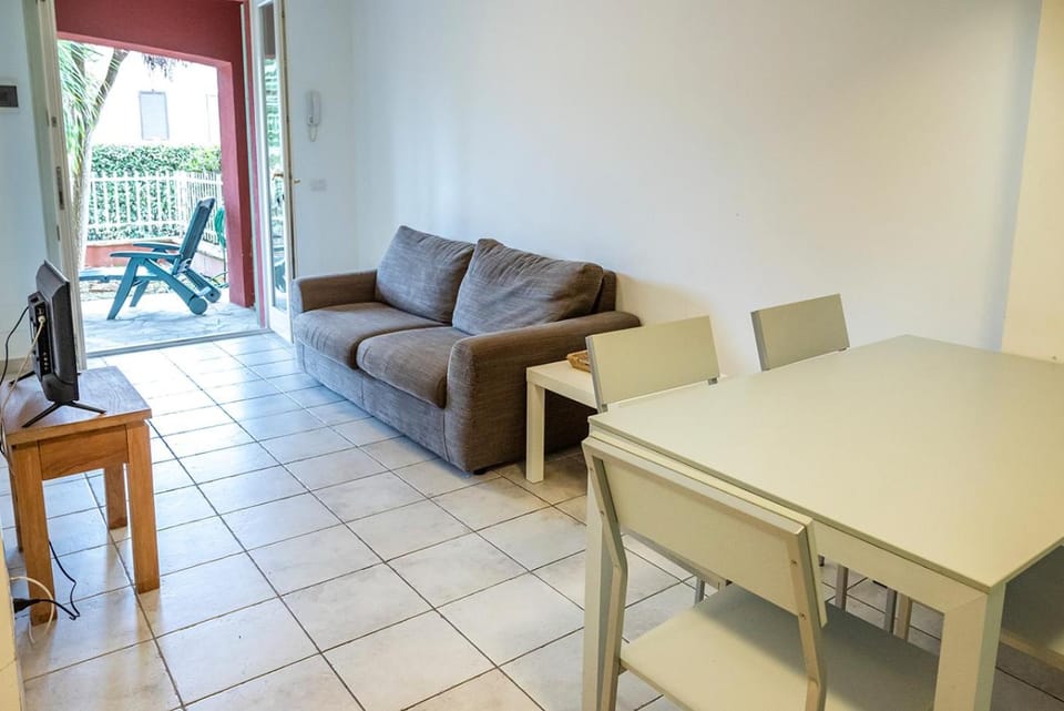 S102 - Sirolo, nuovo trilocale con giardino Apartment in Sirolo