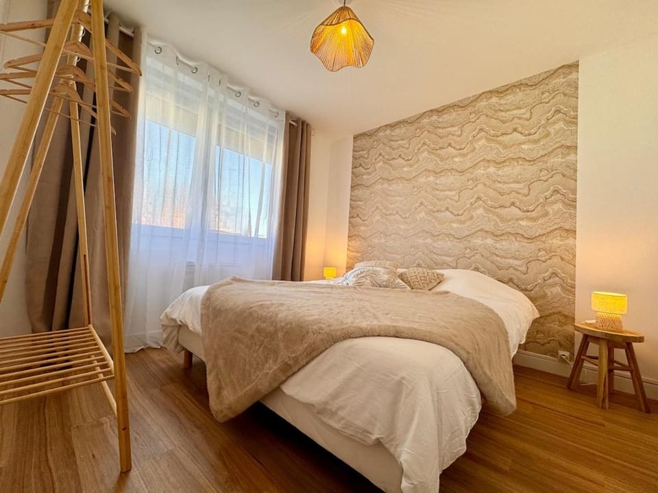 Le Nid Doré Apartment in Calais