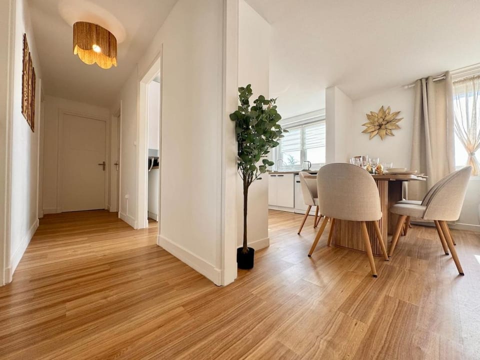 Le Nid Doré Apartment in Calais