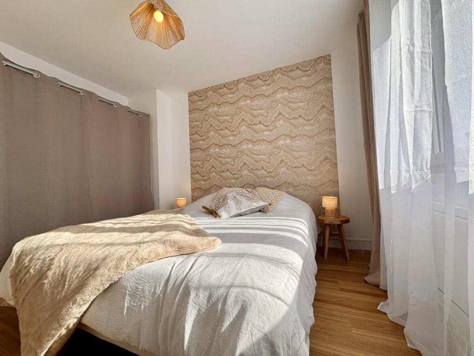 Le Nid Doré Apartment in Calais