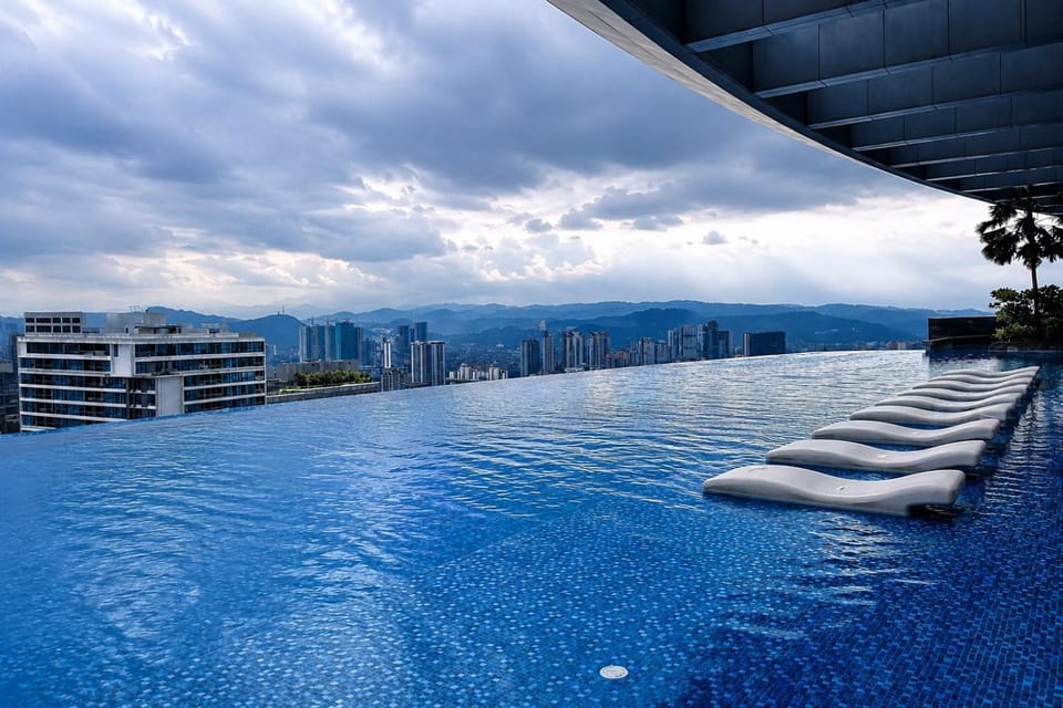 Day, Natural landscape, Mountain view, Pool view, Swimming pool, sunbed