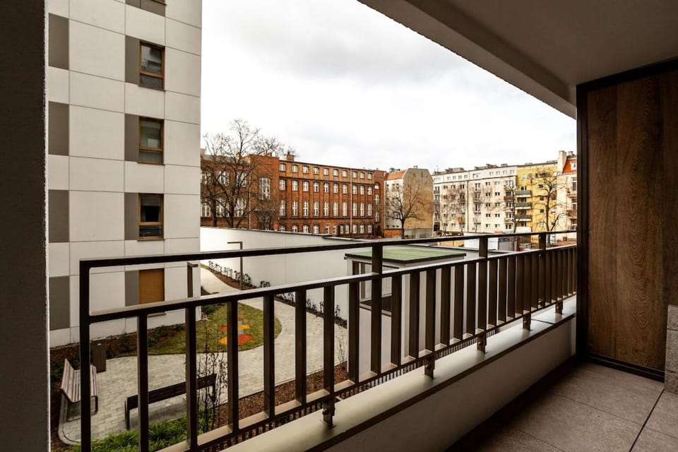 Property building, Day, View (from property/room), Balcony/Terrace