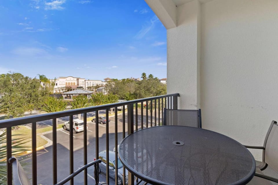 4114-306 Spacious 3bd condo at Vista Cay Resort Apartment in Orlando