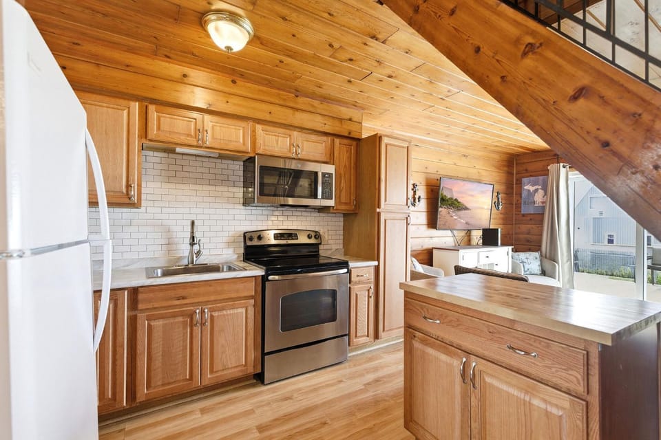 Chalet #16 Chalet in Lincoln Township