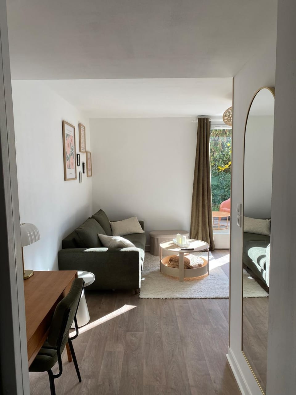 Appartement avec terrasse ensoleillée à Vitré Apartment in Brittany
