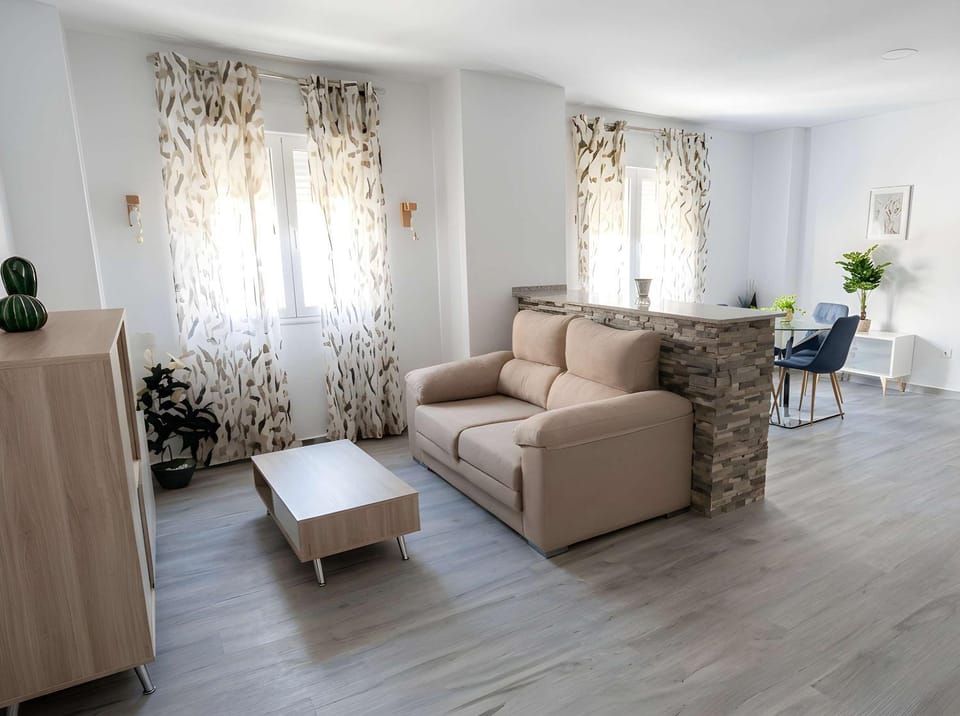 Apartamentos Zona centrica Conil solo alquilamos a parejas y familias Apartment in Conil de la Frontera