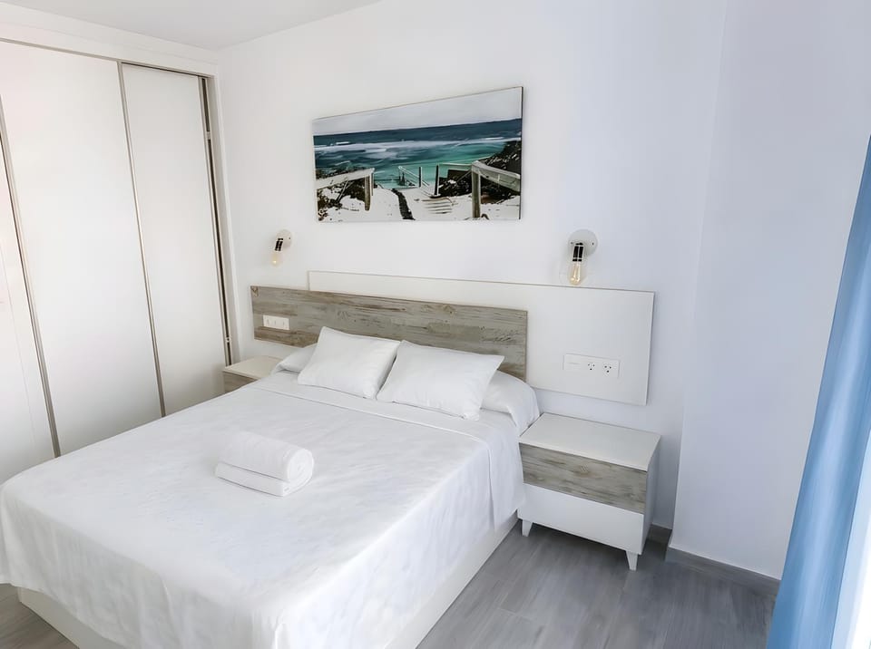 Apartamentos Zona centrica Conil solo alquilamos a parejas y familias Apartment in Conil de la Frontera
