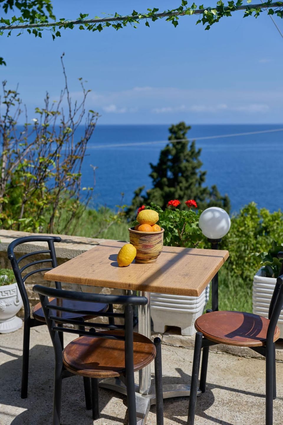 Patio, View (from property/room), Balcony/Terrace, Dining area, Sea view