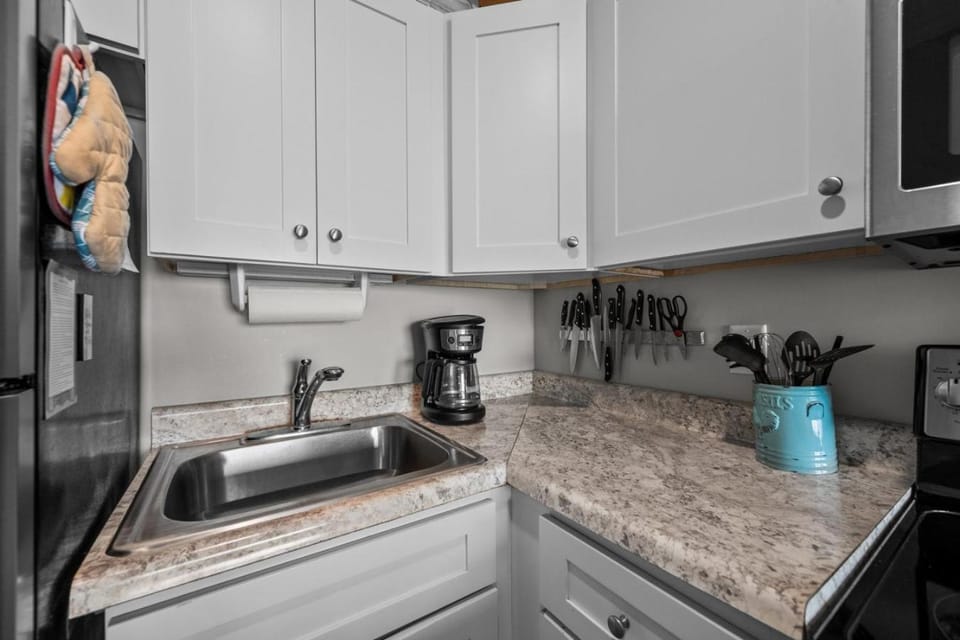 Coffee/tea facilities, Kitchen or kitchenette