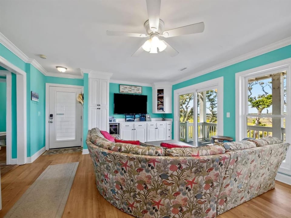 Sound Sister, North Topsail Beach House in North Topsail Beach