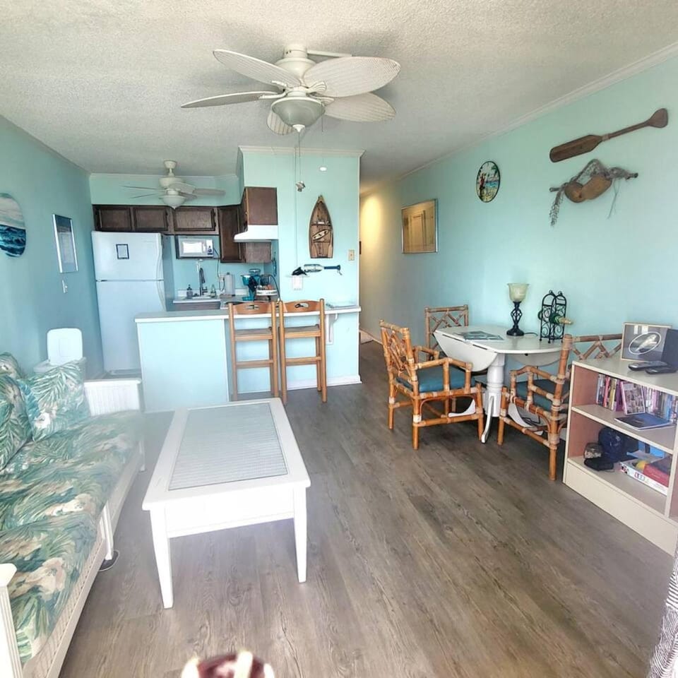C the Sea at NTB, Relaxing Oceanfront 1 bedroom House in North Topsail Beach