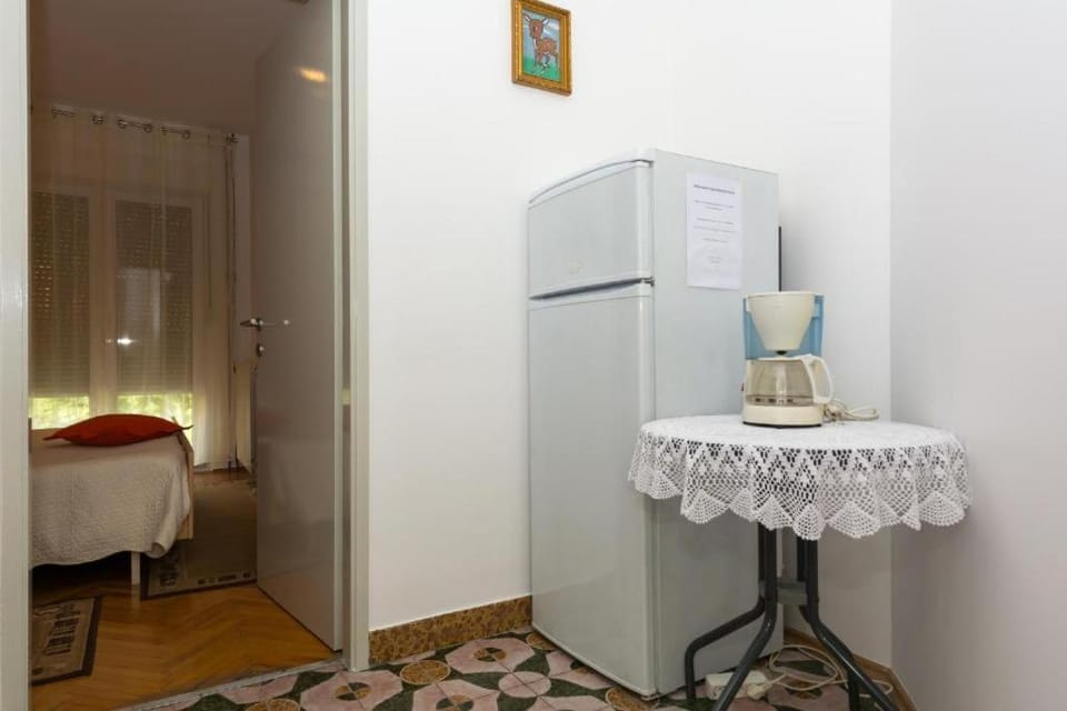 Room Peričić Bed and Breakfast in Podstrana