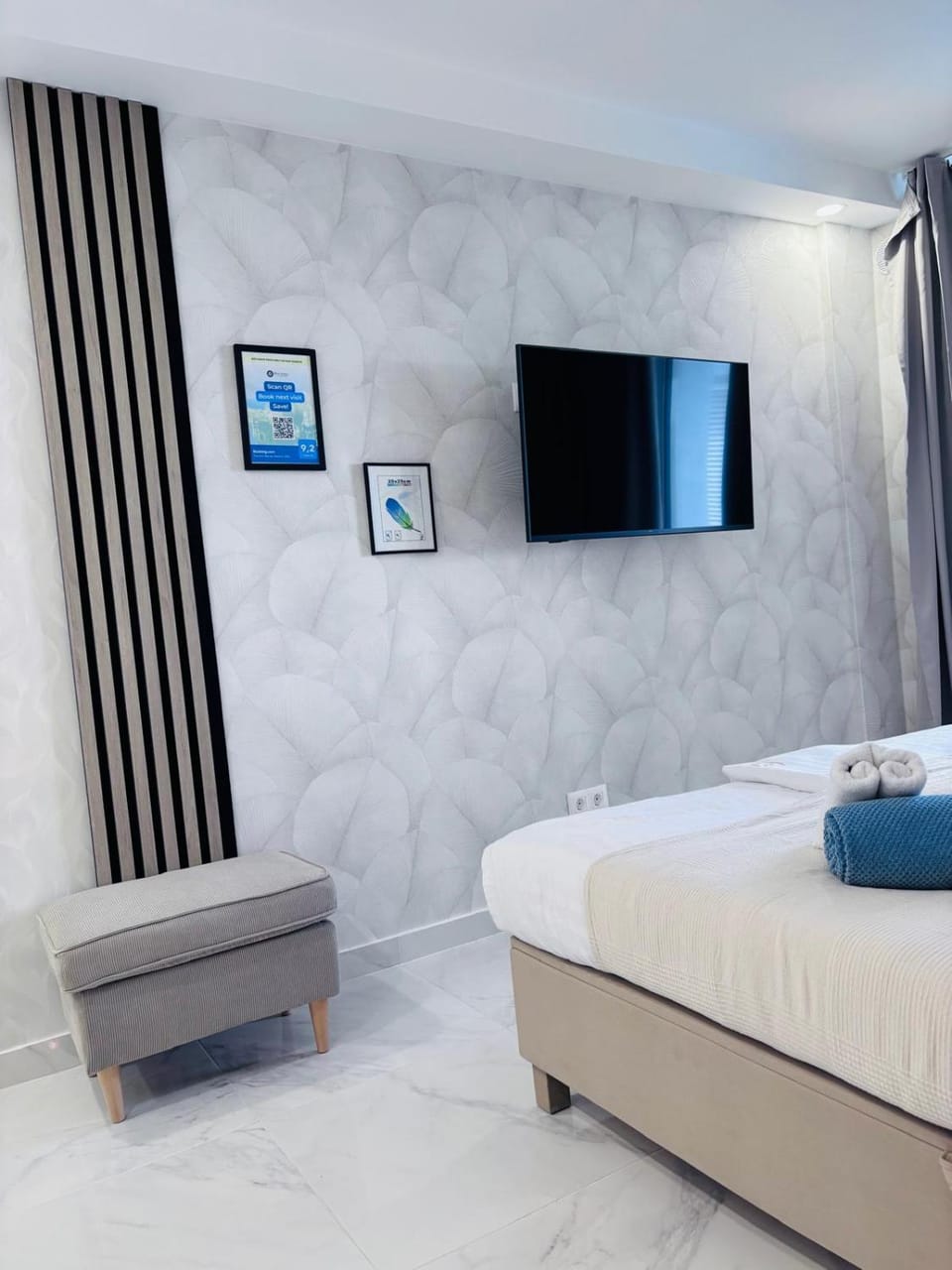 Bed, TV and multimedia, Living room, Other