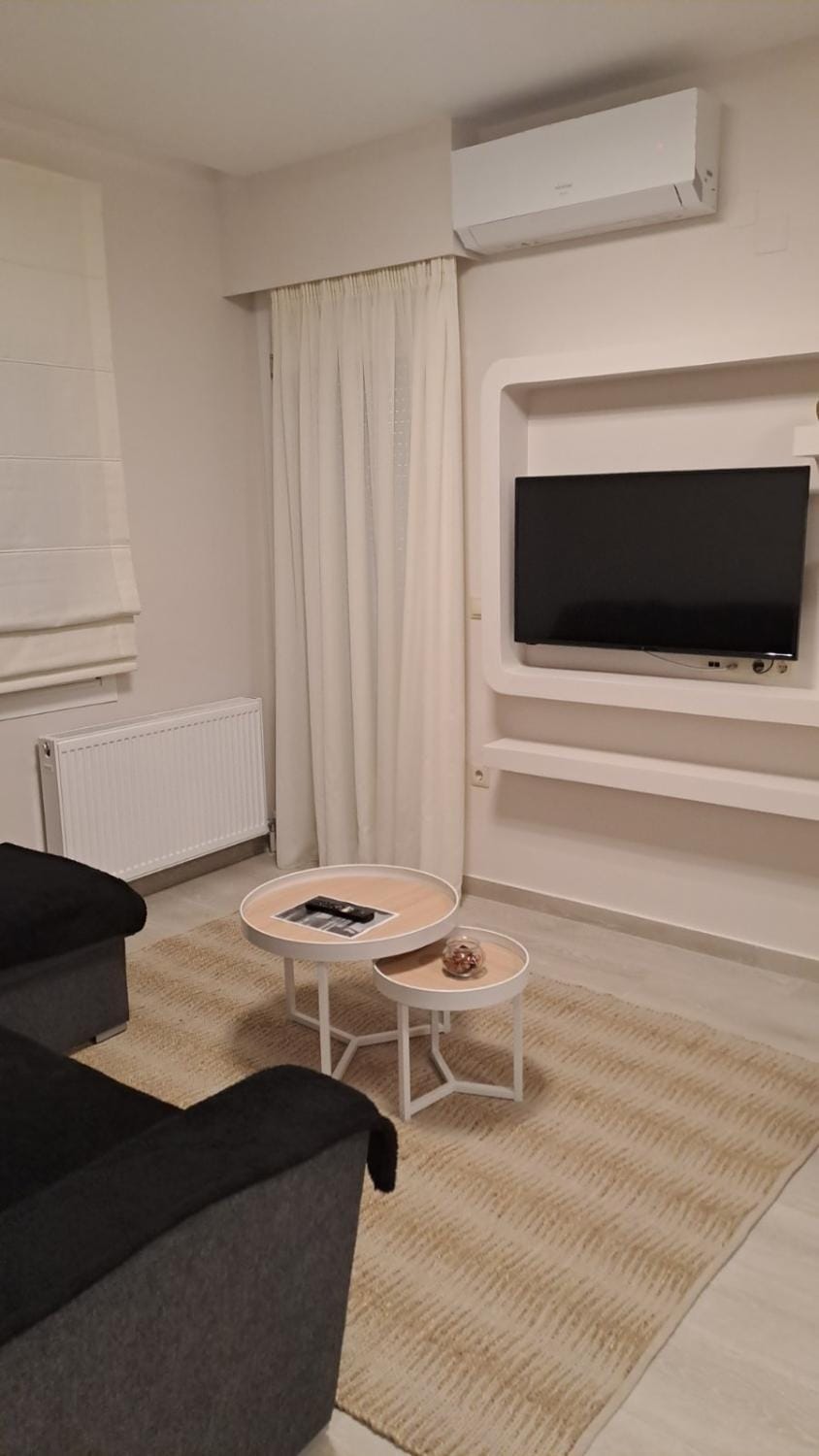 TV and multimedia, Seating area