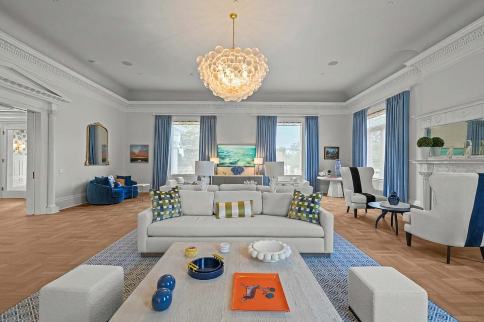 Luxury Bellevue Estate House in Newport